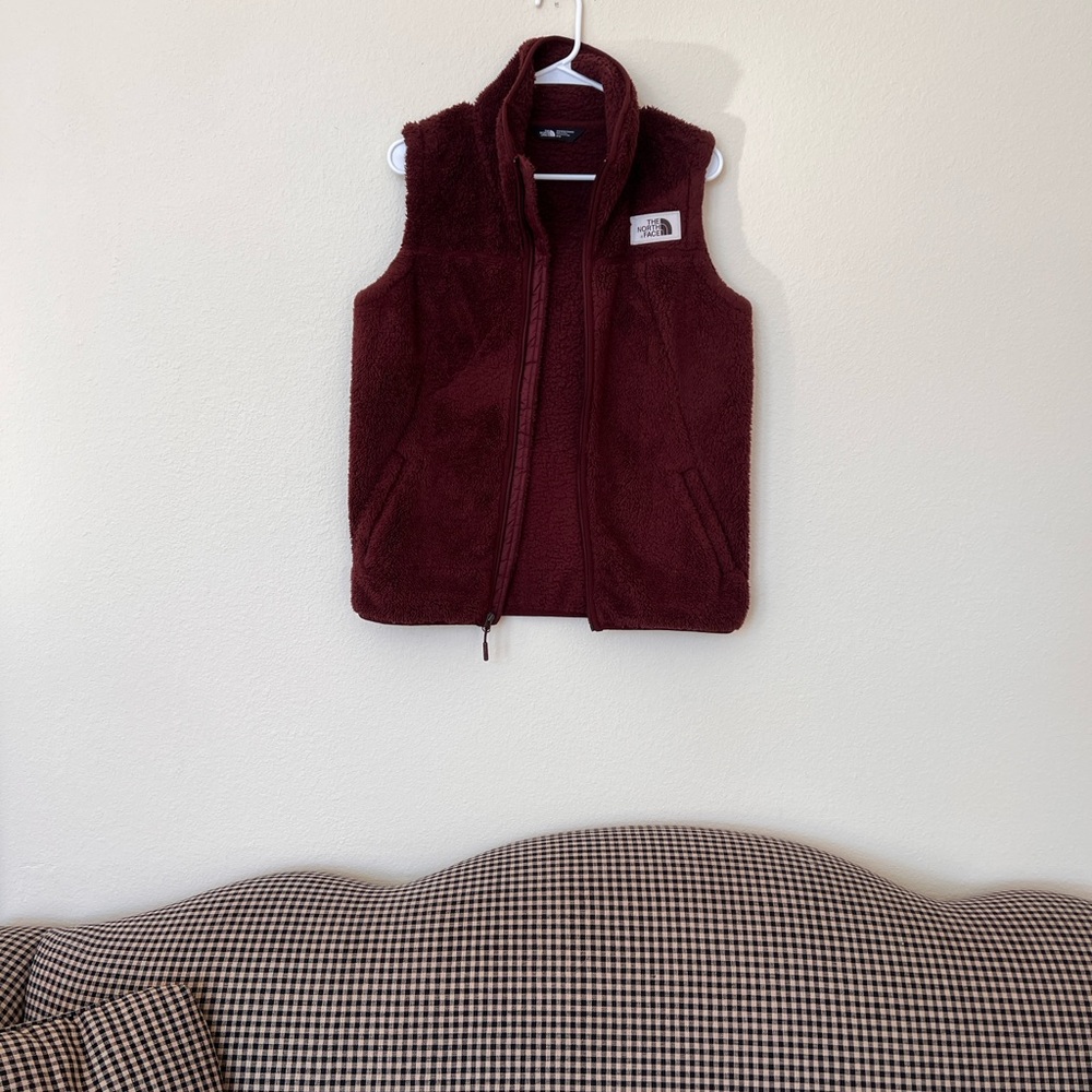 The North Face Women's Burgundy Sherpa Vest